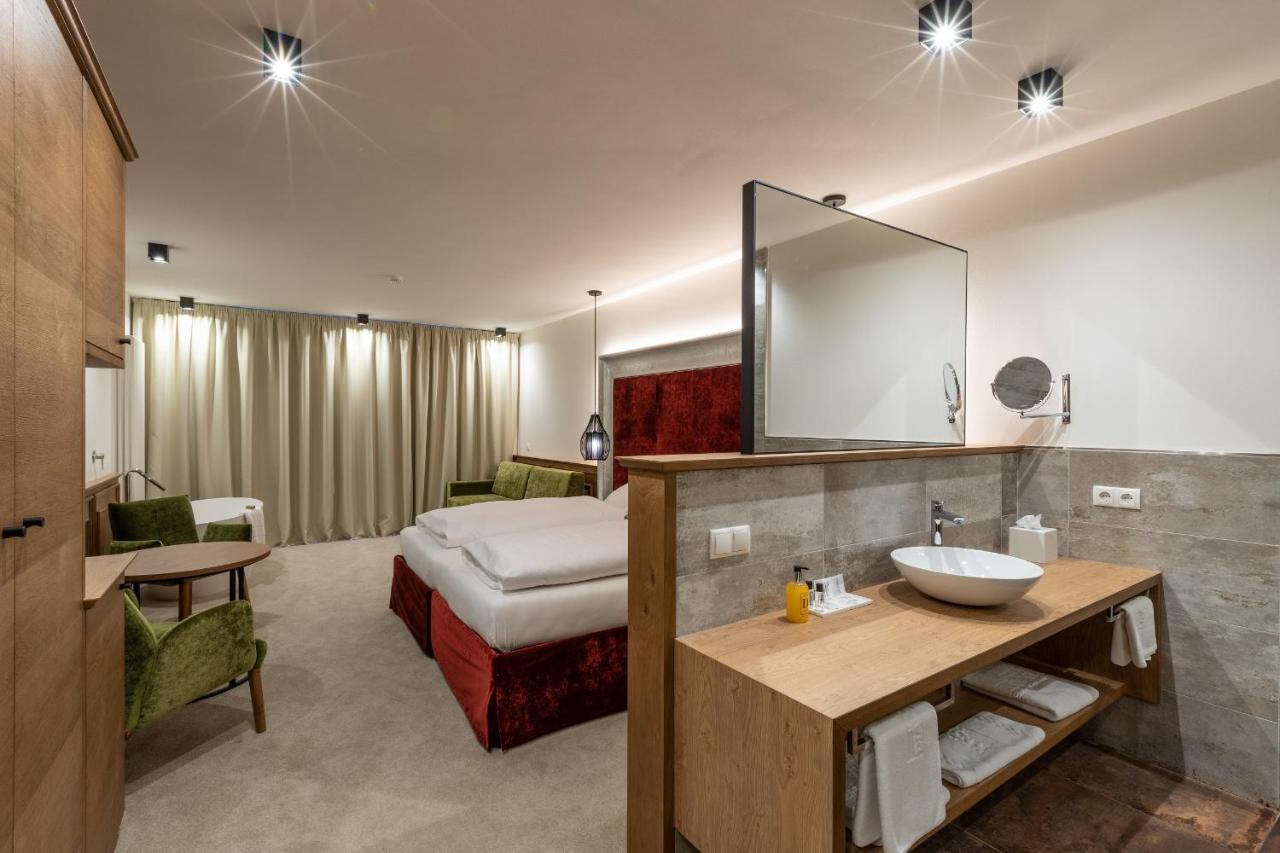 Junior Suite Mountain View
